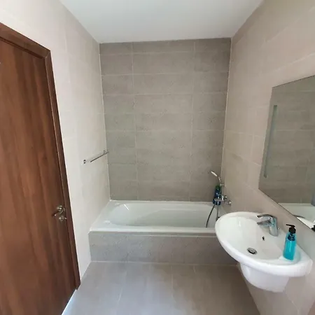 Qawra Modern 1 Bedroom Penthouse *